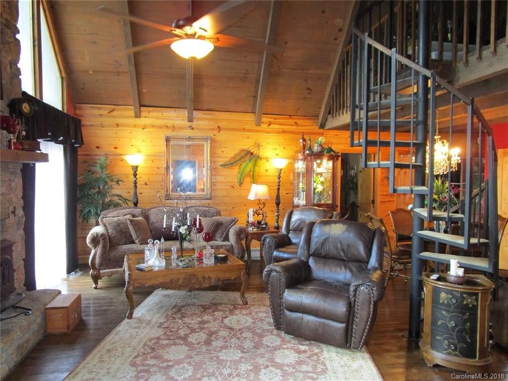 197 Gardenside Road, Unit 15 Mars Hill, NC 28754 - Photo 5 of 32 Gallery Image 5