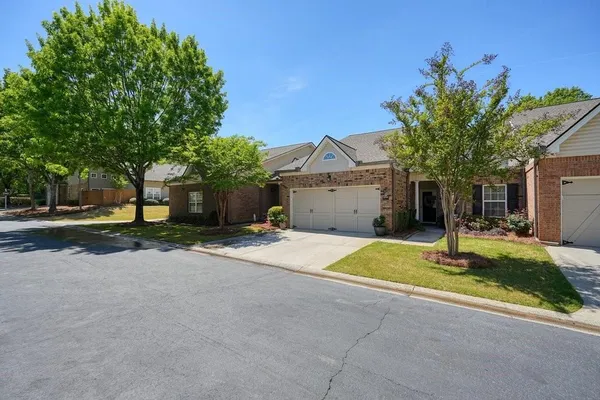 $320,000 | 3704 Abbott Court Southwest, Unit 10, Powder Springs, GA 30127
