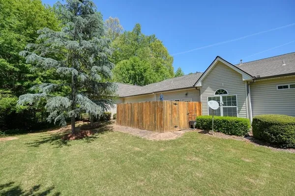 $320,000 | 3704 Abbott Court Southwest, Unit 10, Powder Springs, GA 30127