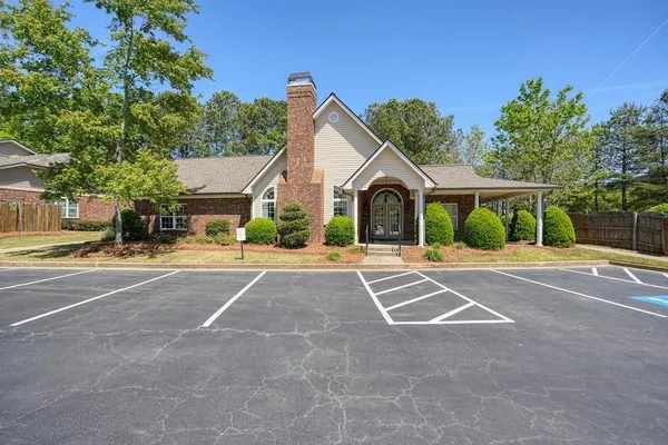 $320,000 | 3704 Abbott Court Southwest, Unit 10, Powder Springs, GA 30127
