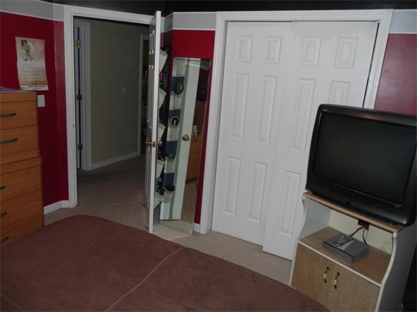 536 Cutler Road Barre, MA 01005 - Photo 15 of 24 a living room with furniture and a flat screen tv