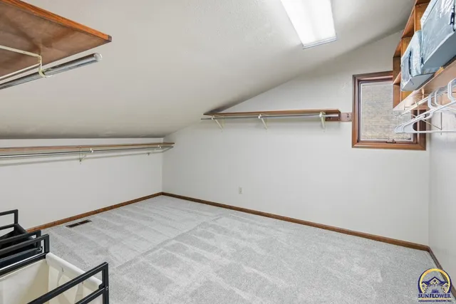 $389,900 | 7600 Southwest Oxfordshire Road, Topeka, KS 66614