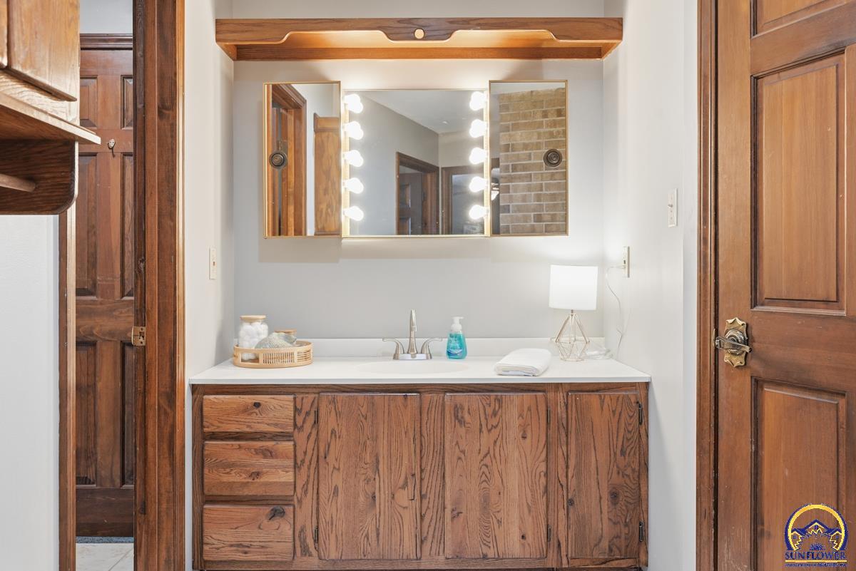 7600 Southwest Oxfordshire Road Topeka, KS 66614 - Photo 35 of 48