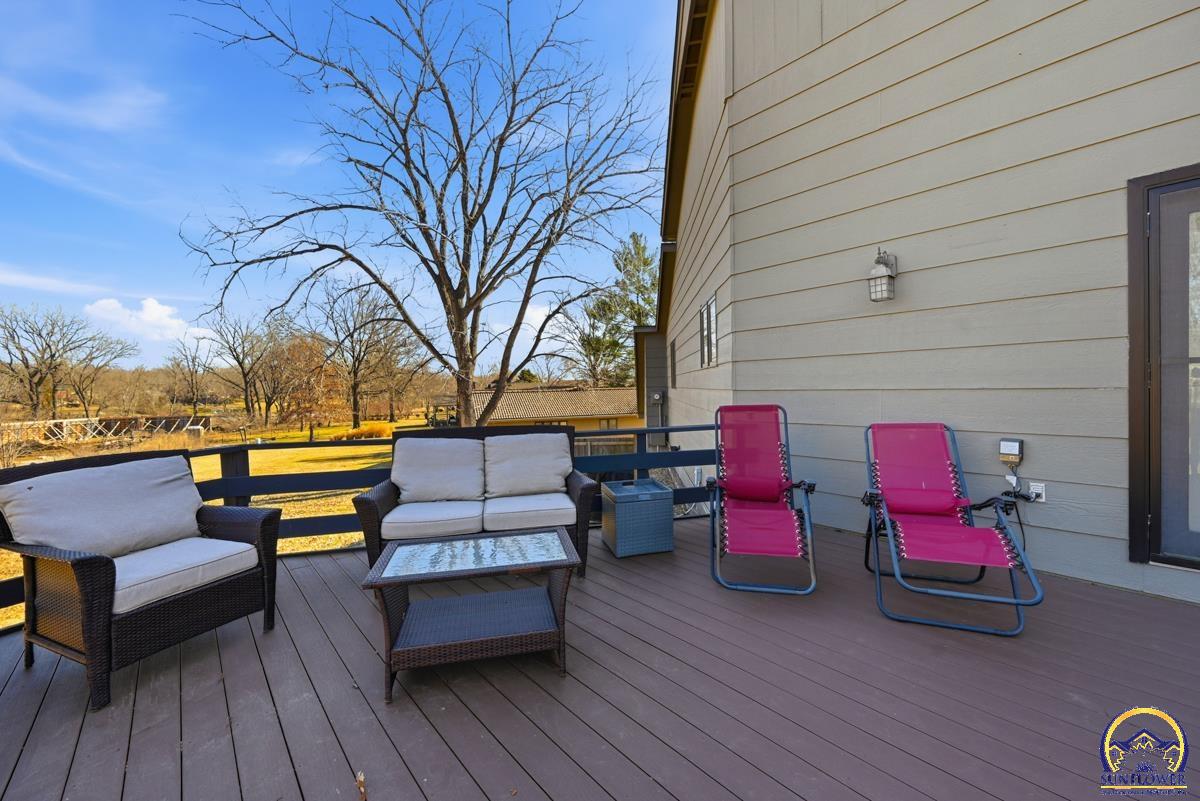 7600 Southwest Oxfordshire Road Topeka, KS 66614 - Photo 43 of 48