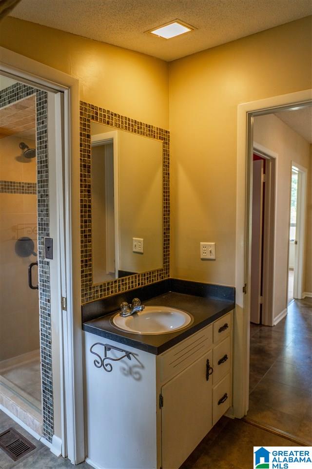 411 4th Avenue Oneonta, AL 35121 - Photo 22 of 44