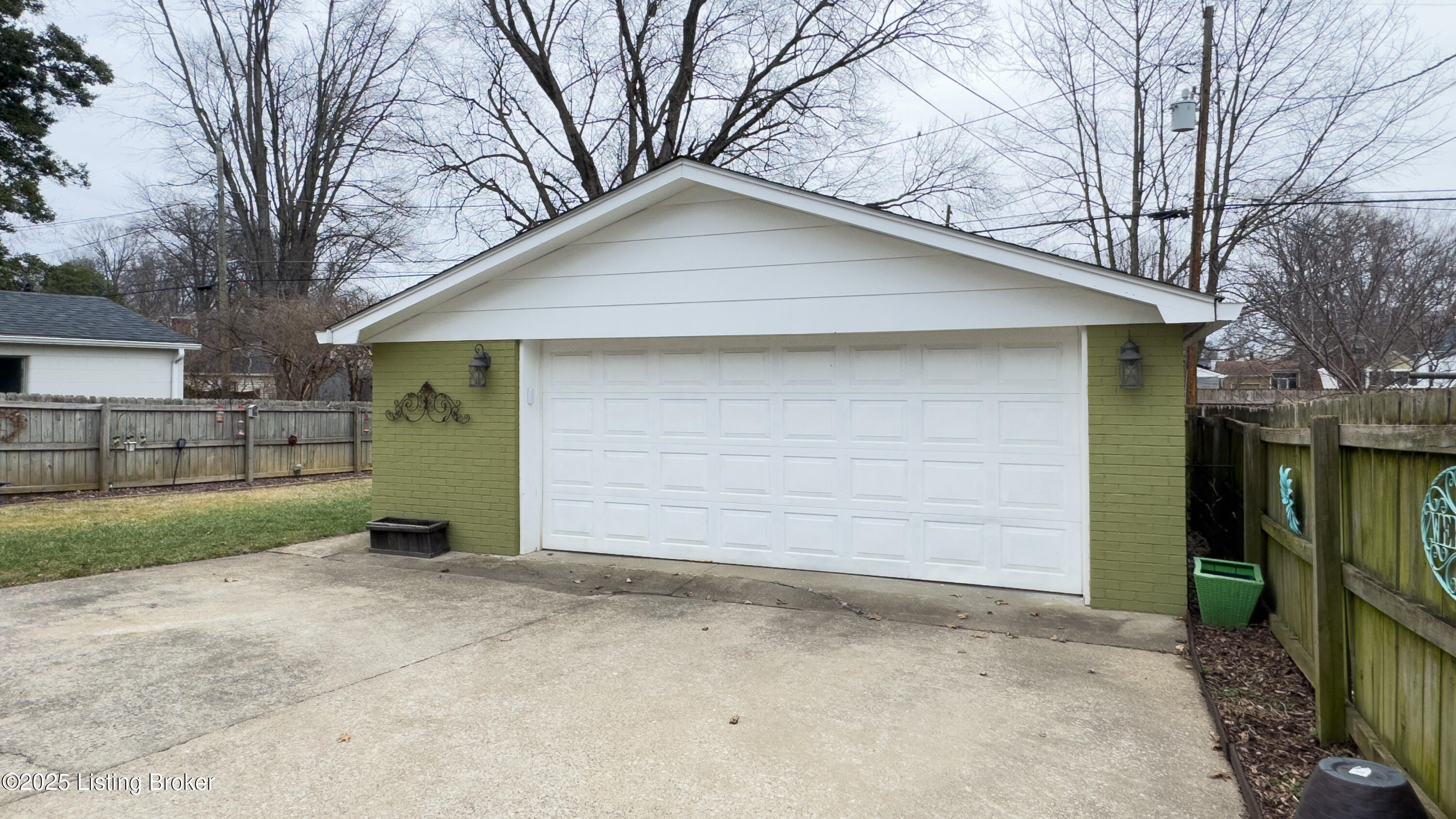 305 Merriman Road Louisville, KY 40207 - Photo 39 of 48 305 Merriman Rd-39