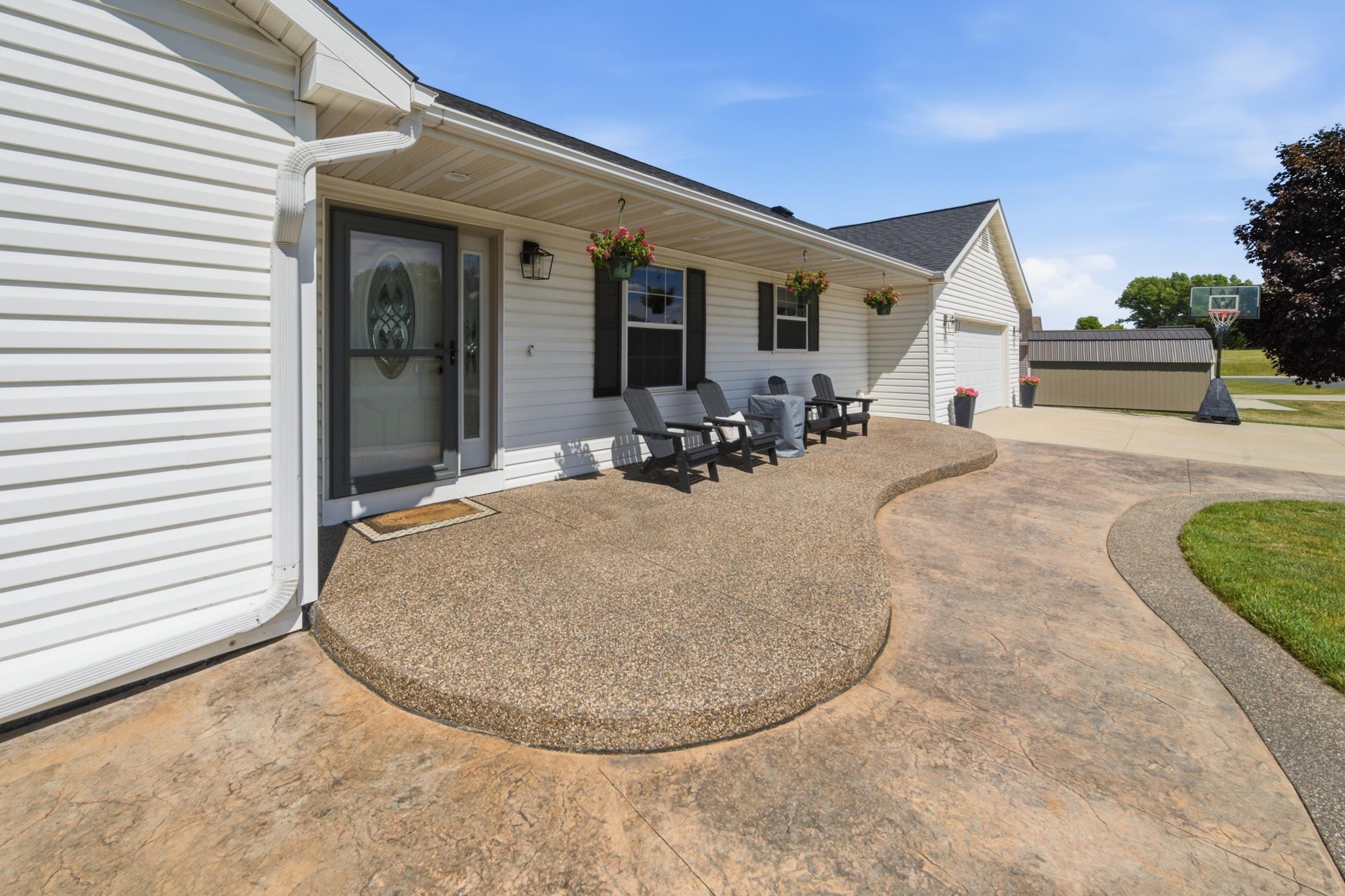 1090 Cedar Ridge Lane Southwest Oronoco, MN 55960 - Photo 4 of 75