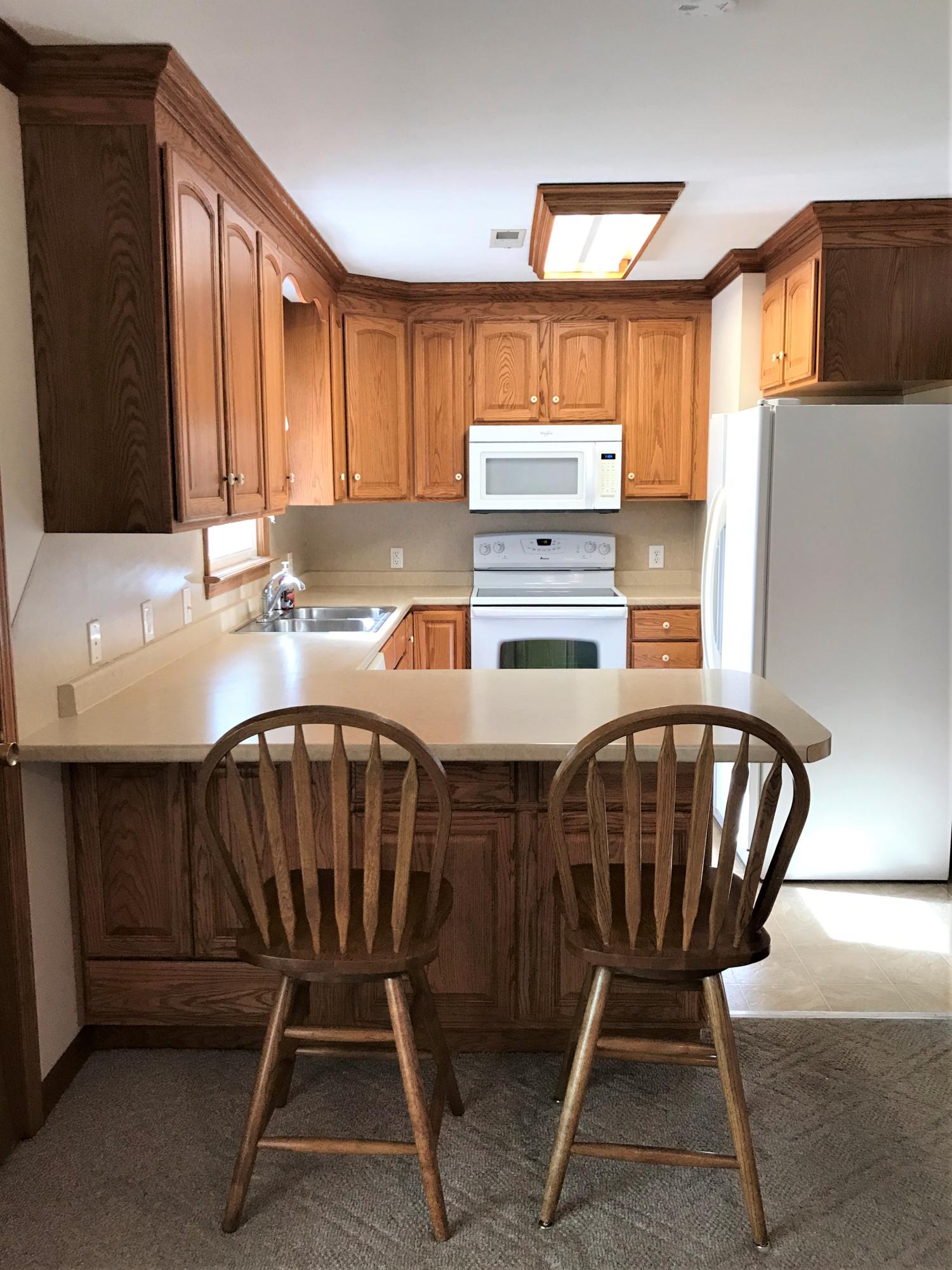 404 Montezuma Road Kingsport, TN 37664 - Photo 8 of 23 08