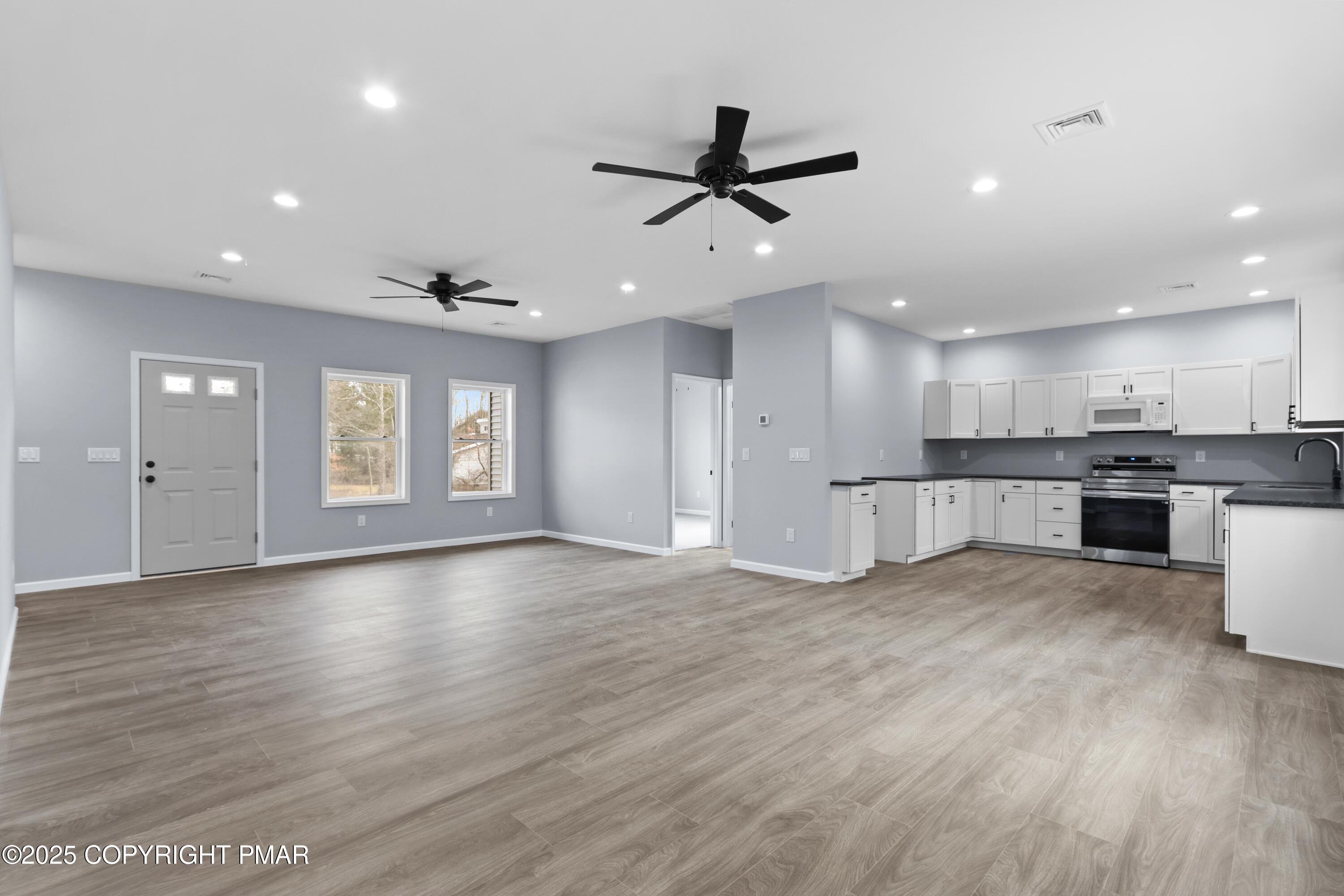 102 Eagle View Long Pond, PA 18334 - Photo 12 of 39 095A1054