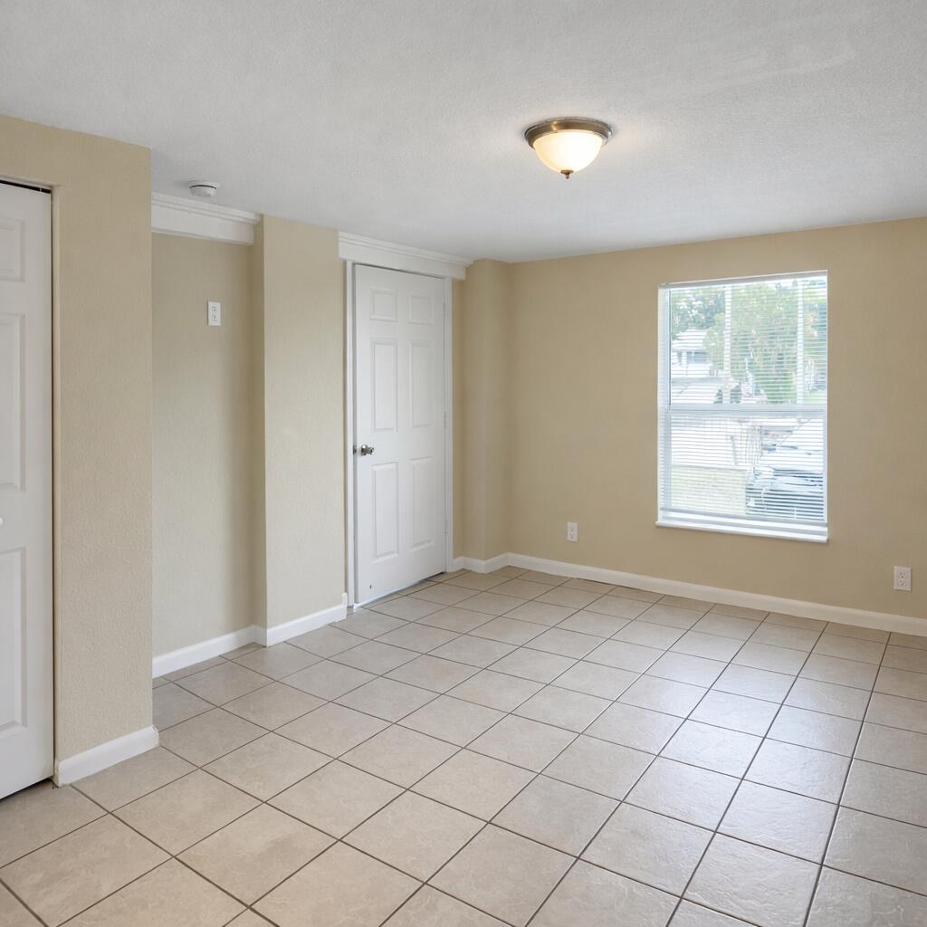 1520 West 11th Street Riviera Beach, FL 33404 - Photo 7 of 11 9bbcdc87-3a52-4f3e-b3a7-6e186bff9d04