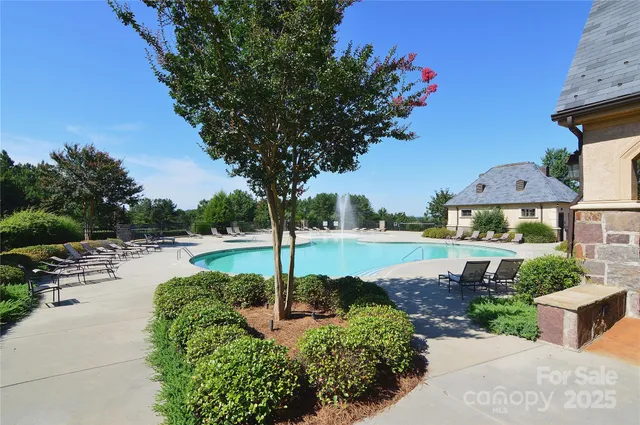 $195,000 | 5040 Hermitage Court, Unit 210, Belmont, NC 28012