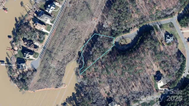 $195,000 | 5040 Hermitage Court, Unit 210, Belmont, NC 28012