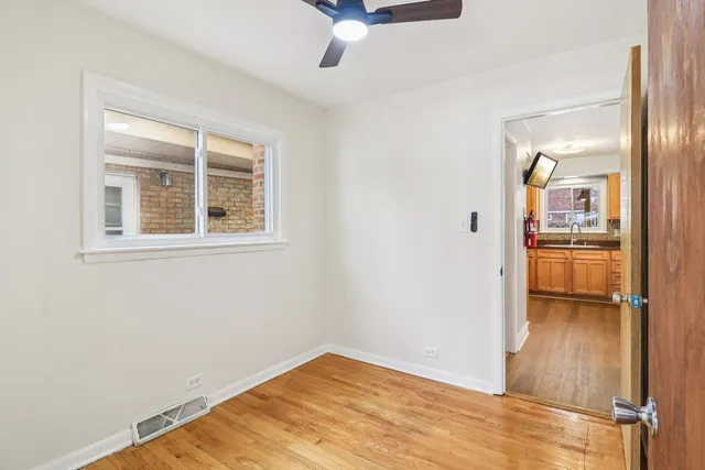 $599,990 | 2931 Greenleaf Avenue, Wilmette, IL 60091