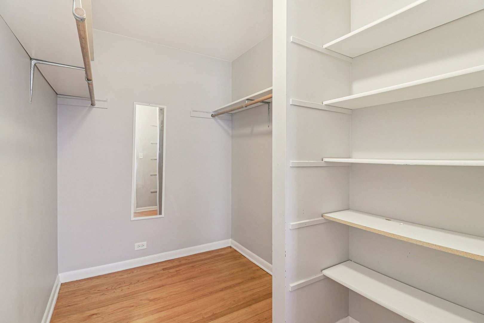 2931 Greenleaf Avenue Wilmette, IL 60091 - Photo 29 of 44 a view of an empty walk in closet