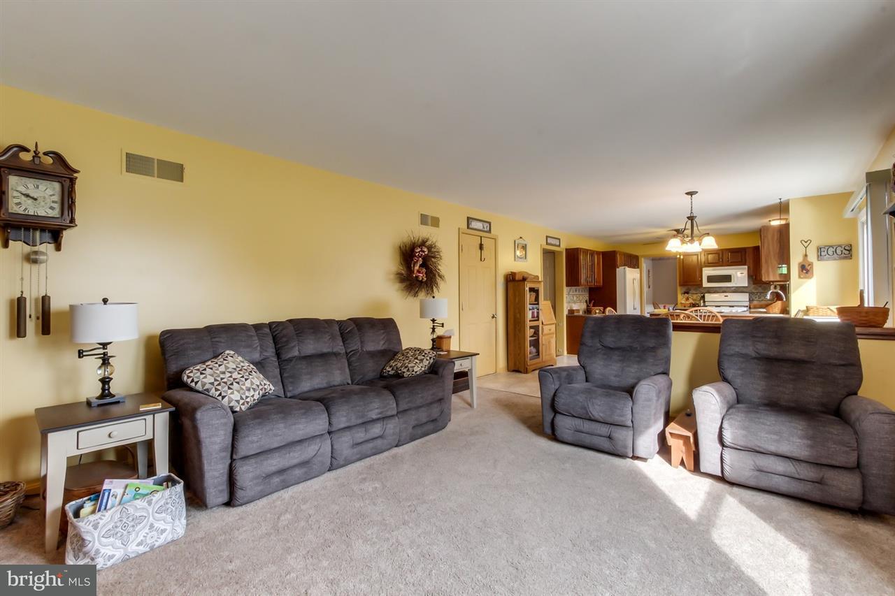 2957 Ridings Way York, PA 17408 - Photo 11 of 32 Gallery Image 11
