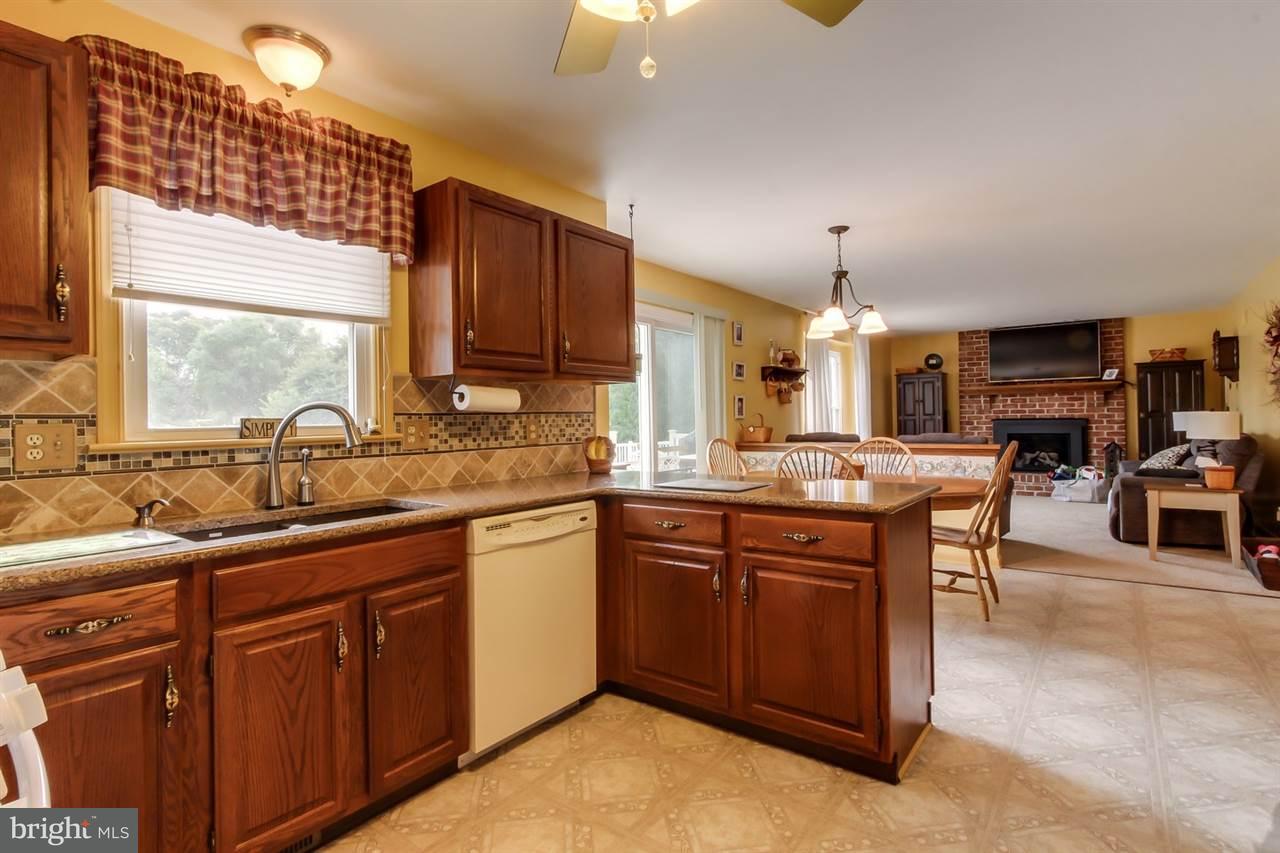 2957 Ridings Way York, PA 17408 - Photo 6 of 32 Gallery Image 6