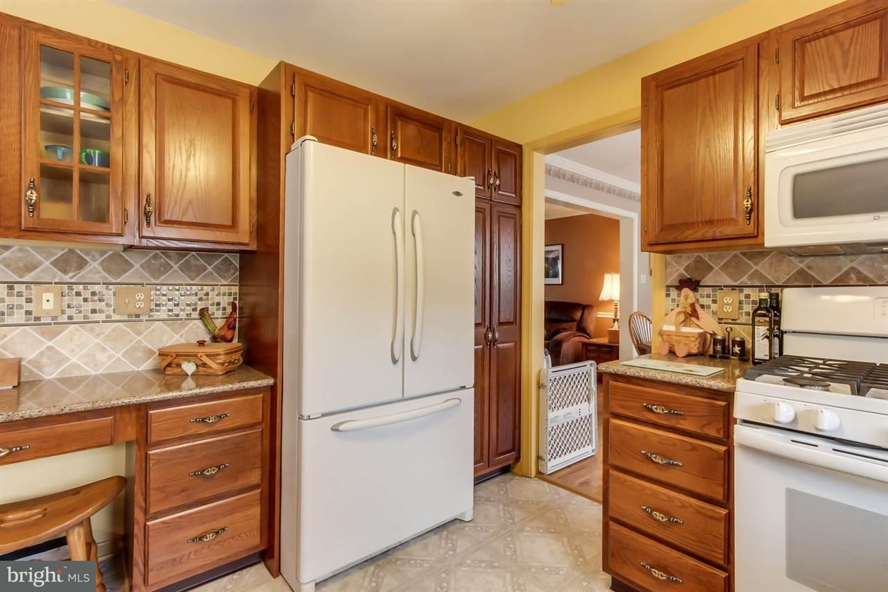 2957 Ridings Way York, PA 17408 - Photo 7 of 32 Gallery Image 7