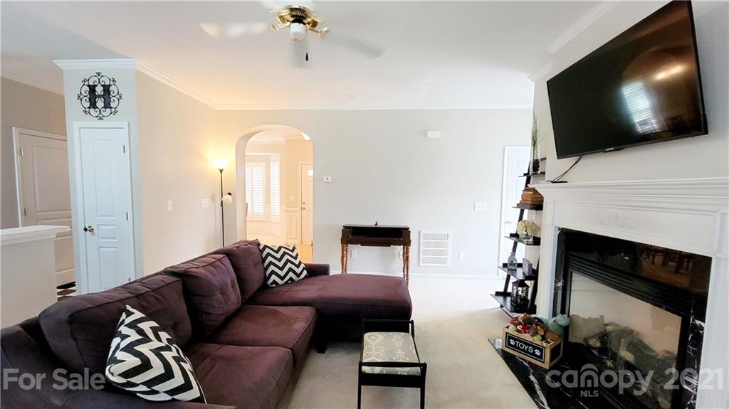 3127 Tanzanite Circle Fort Mill, SC 29708 - Photo 10 of 23 Gallery Image 10