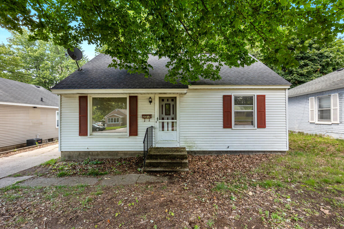 2519 Woodward Avenue Southwest Wyoming, MI 49509 - Photo 1 of 24 2519-Woodward_001
