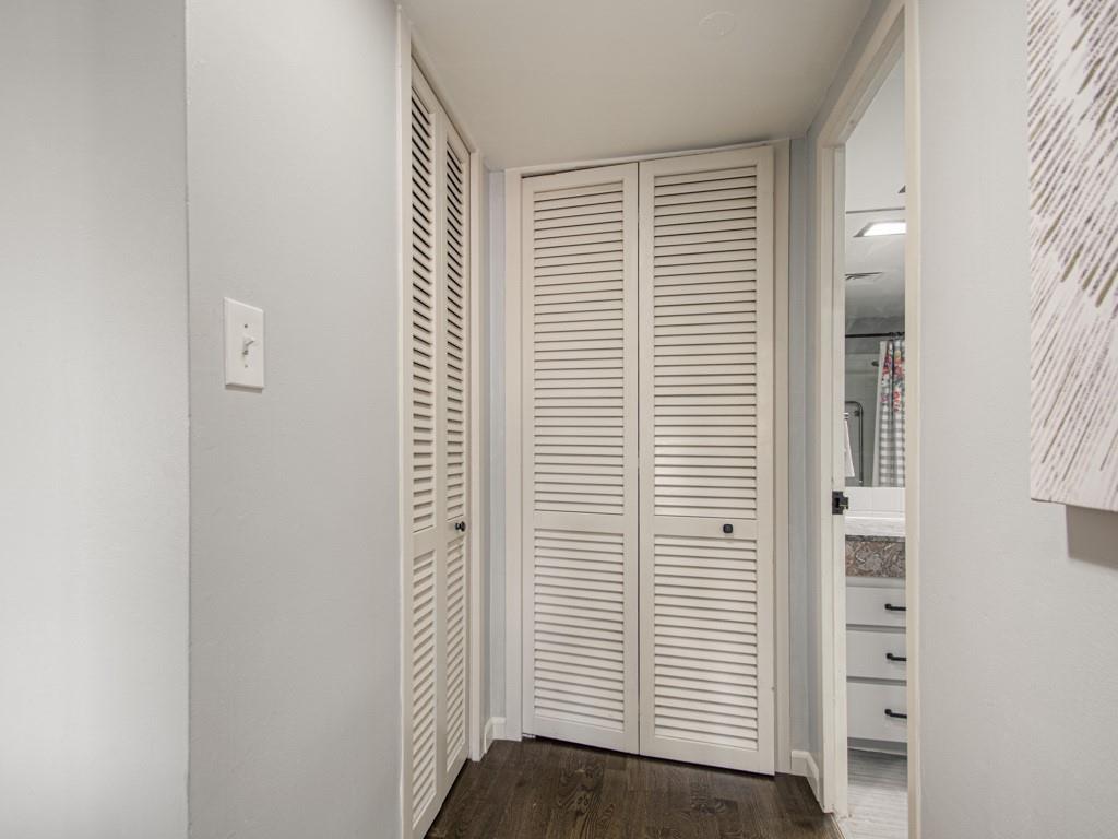 4545 Wornall Road, Unit 208 Kansas City, MO 64111 - Photo 17 of 46