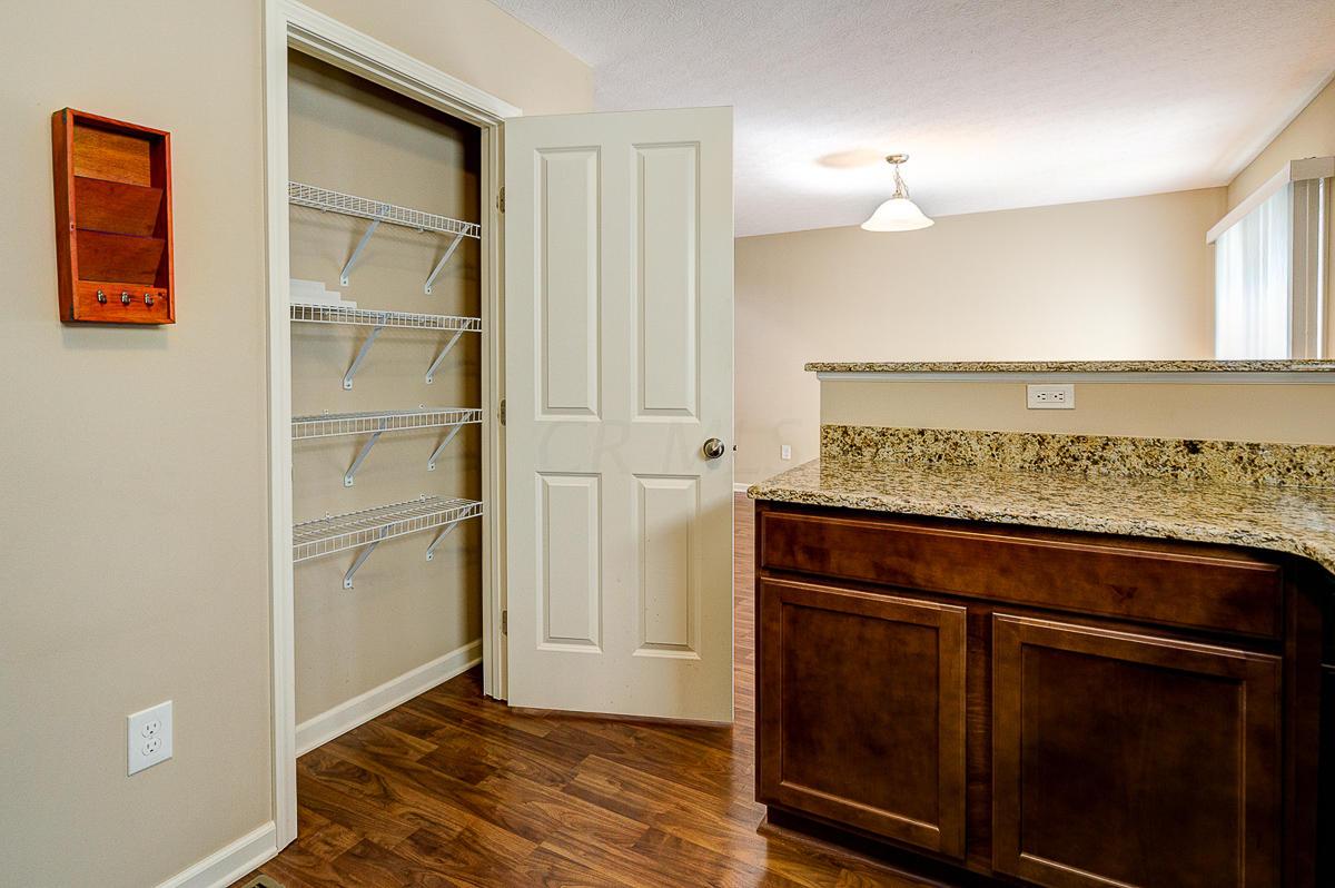8339 Bruntsfield Road Columbus, OH 43235 - Photo 4 of 26 Gallery Image 4