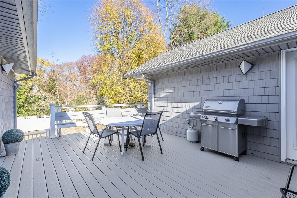 76 Noanett Road Needham, MA 02494 - Photo 33 of 39