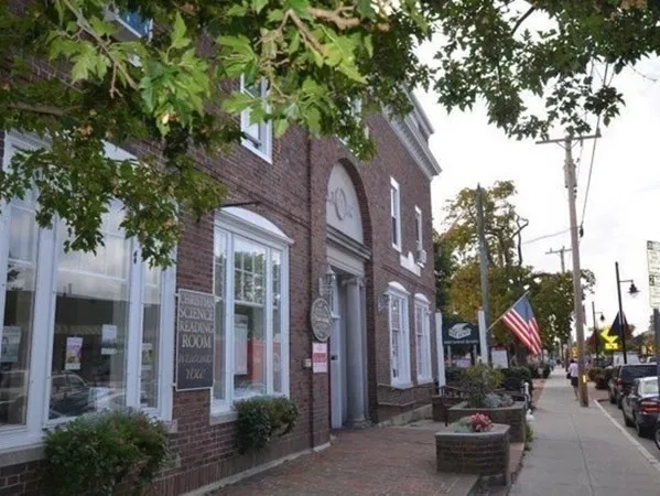 $1,900 | 357 Main Street, Unit 16, Hyannis, MA 02601