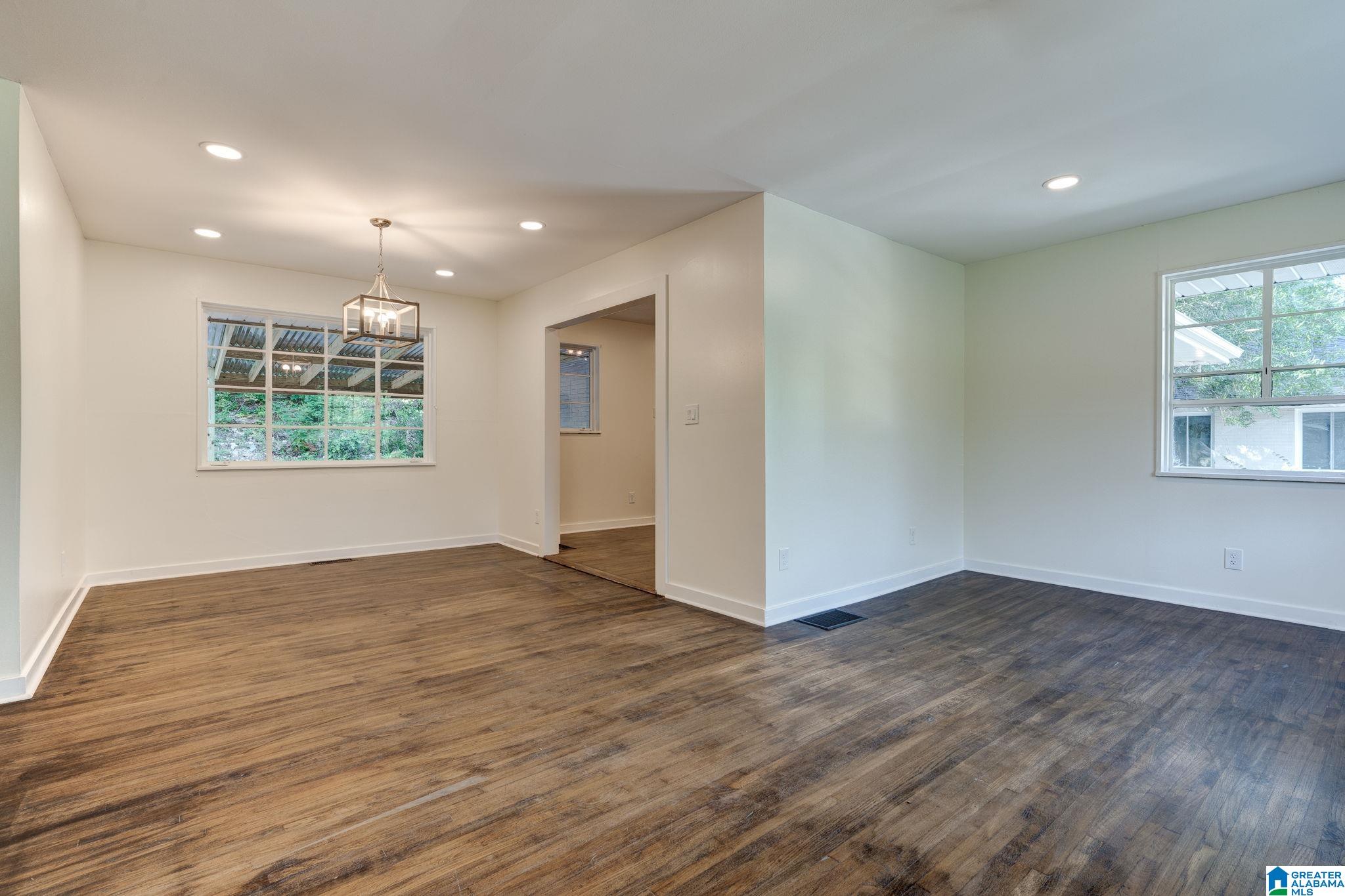 1533 Cresthill Road Birmingham, AL 35213 - Photo 4 of 22
