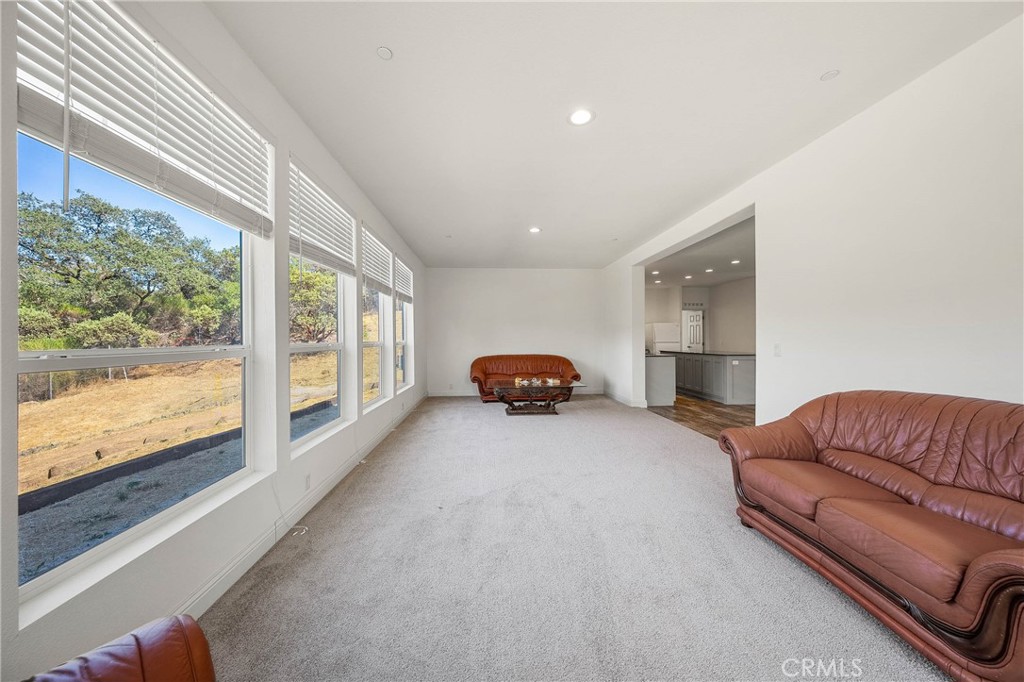 85 Hiatt Road Cloverdale, CA 95425 - Photo 14 of 42