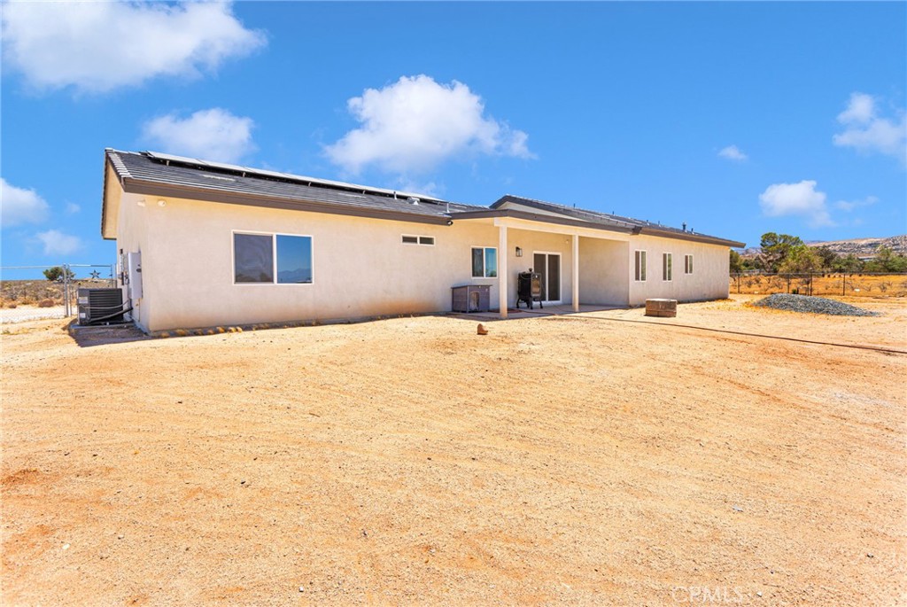 10770 Chipmunk Road Apple Valley, CA 92308 - Photo 33 of 35