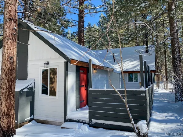 $1,750 | 374 Knight Avenue, Big Bear Lake, CA 92315
