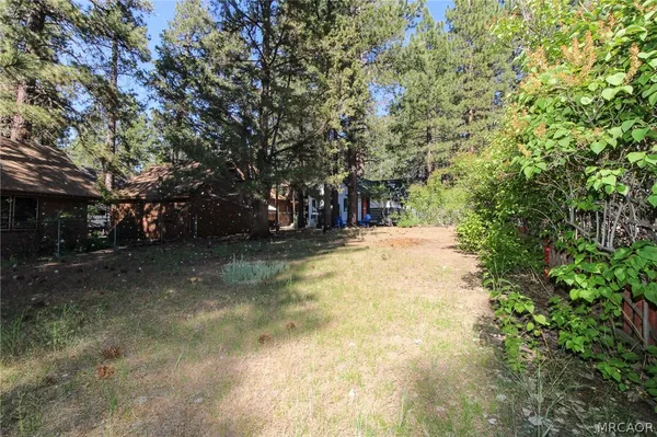 $1,750 | 374 Knight Avenue, Big Bear Lake, CA 92315