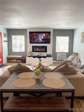 $1,750 | 374 Knight Avenue, Big Bear Lake, CA 92315