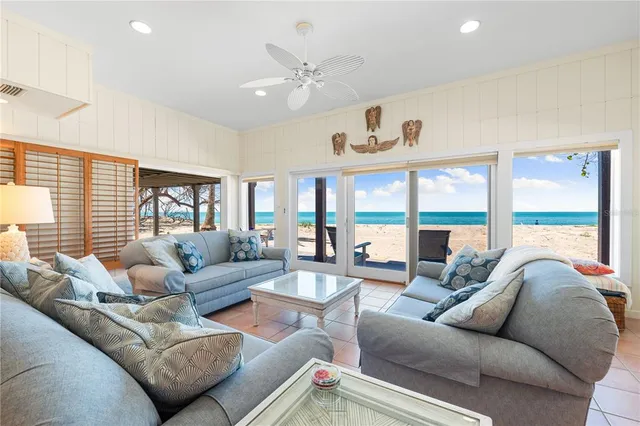 $4,900,000 | 8592 Hidden Lagoon Road, Sarasota, FL 34242