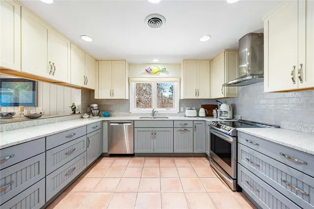 $4,900,000 | 8592 Hidden Lagoon Road, Sarasota, FL 34242