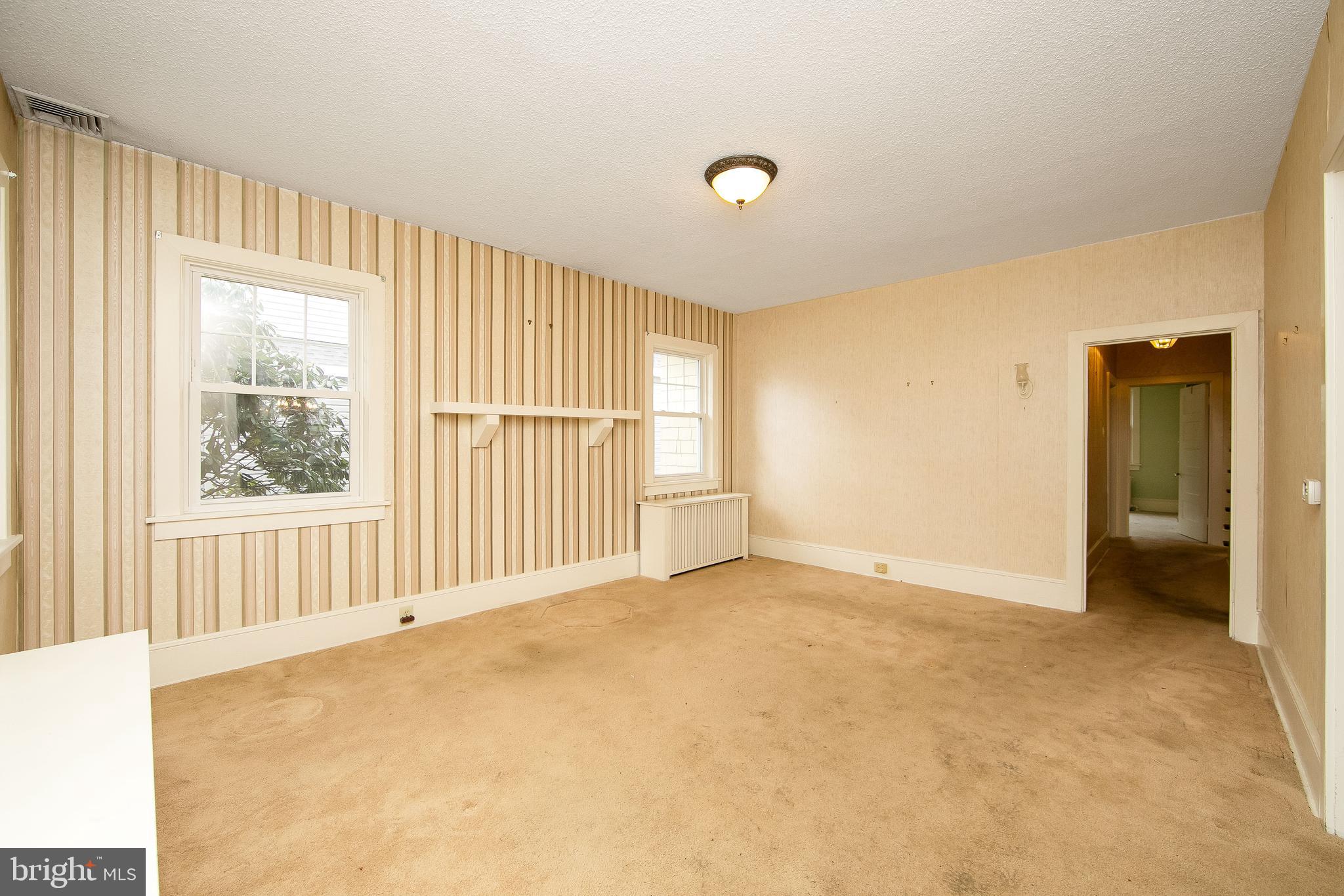 1117 Prospect Ridge Boulevard Haddon Heights, NJ 08035 - Photo 4 of 36
