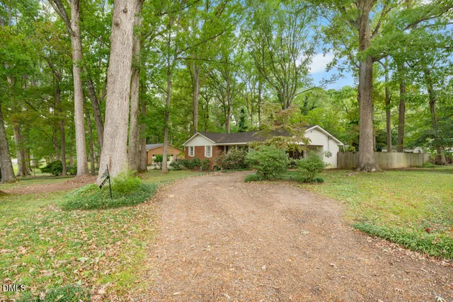 a car parked in front of a building