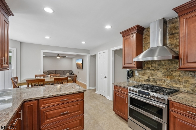 45 Fells Road Verona, NJ 07044 - Photo 10 of 43