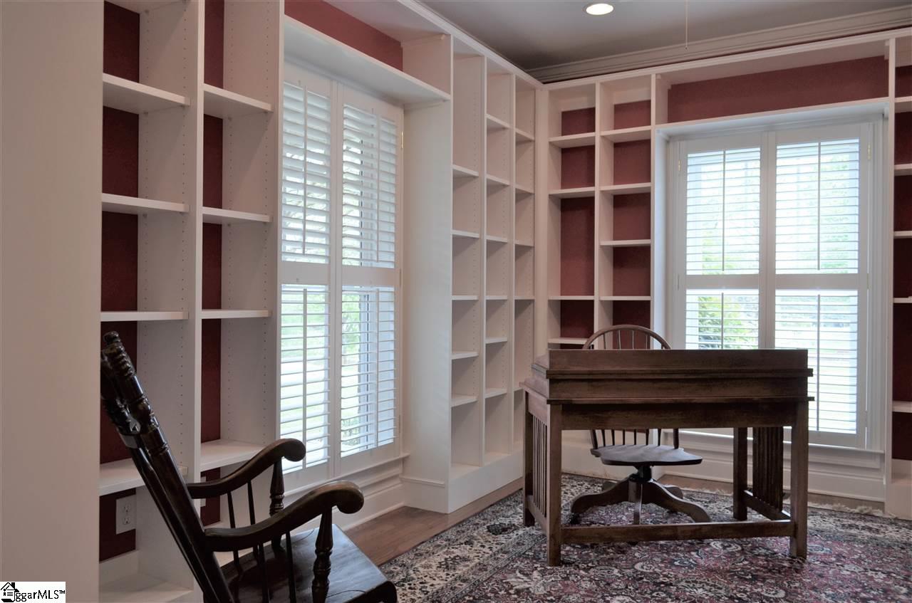 112 Circle Road Greer, SC 29651 - Photo 8 of 36 Gallery Image 8