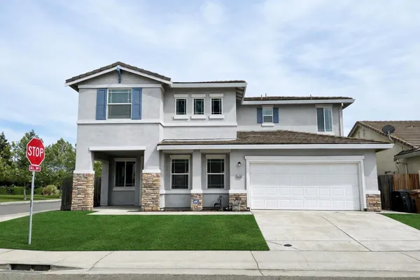 $670,000 | 5700 Gold Poppy Way, Elk Grove, CA 95757