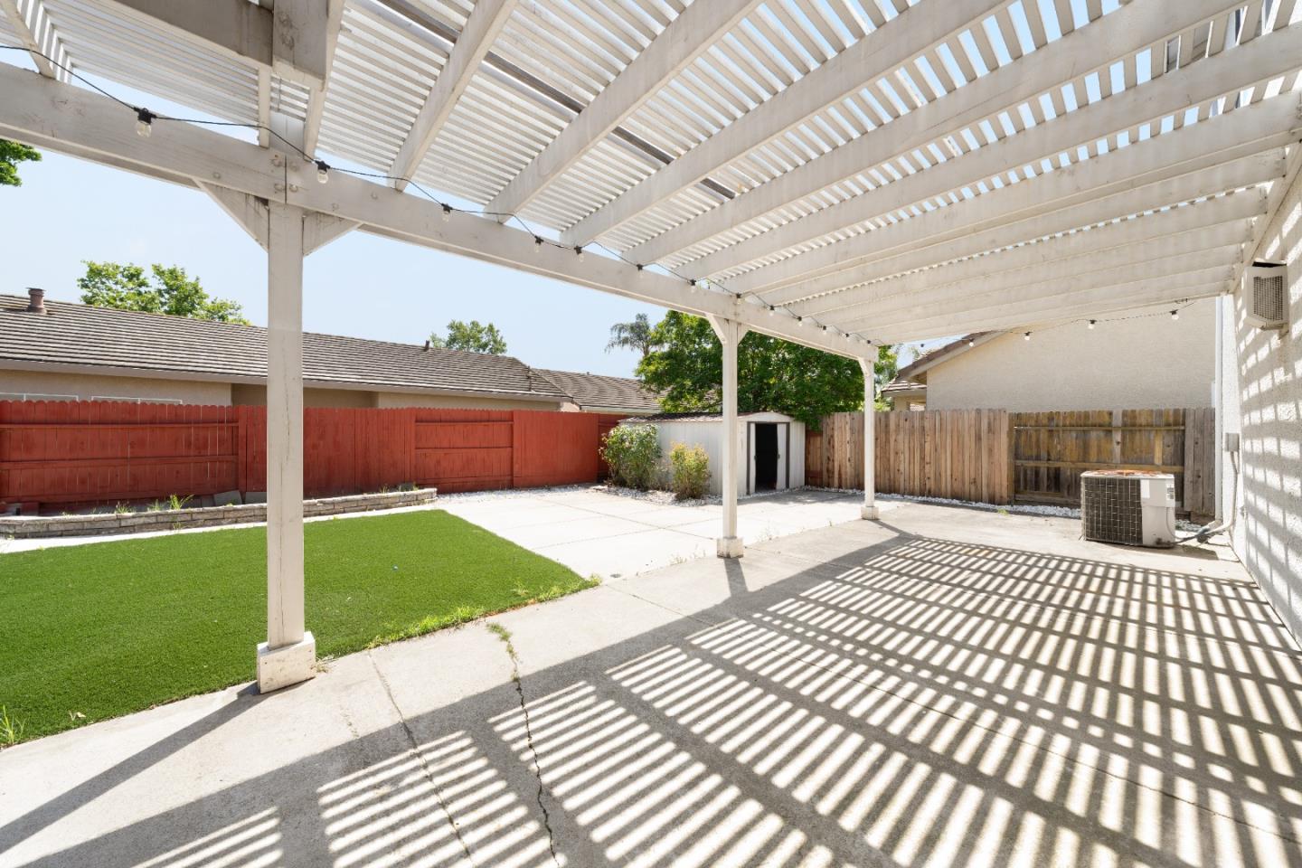 5700 Gold Poppy Way Elk Grove, CA 95757 - Photo 41 of 49