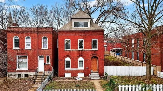 $159,900 | 3241 California Avenue, St. Louis, MO 63118