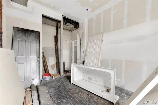 $159,900 | 3241 California Avenue, St. Louis, MO 63118