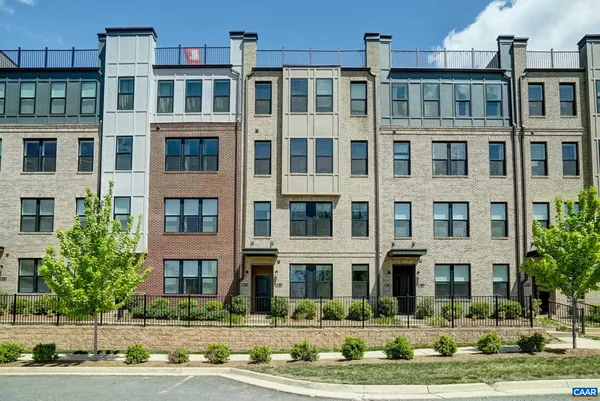 $370,000 | 915 Salamander Street, Unit A, Charlottesville, VA 22911