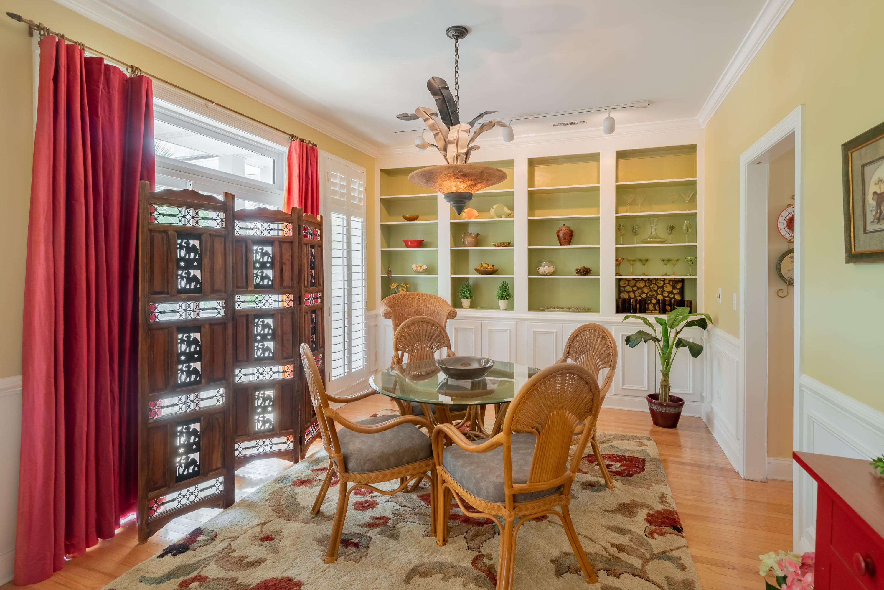 2222 Folly Road Charleston, SC 29412 - Photo 13 of 32 Dining