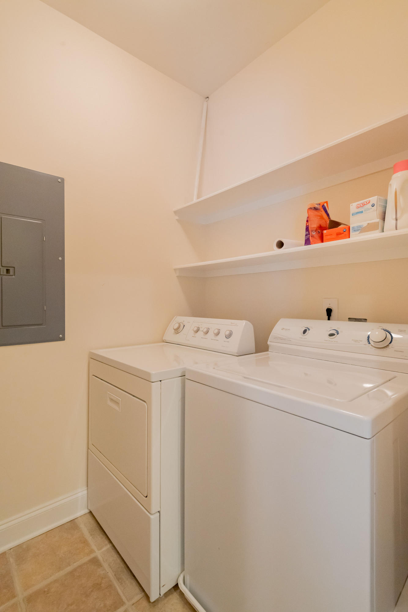 2222 Folly Road Charleston, SC 29412 - Photo 16 of 32 Laundry