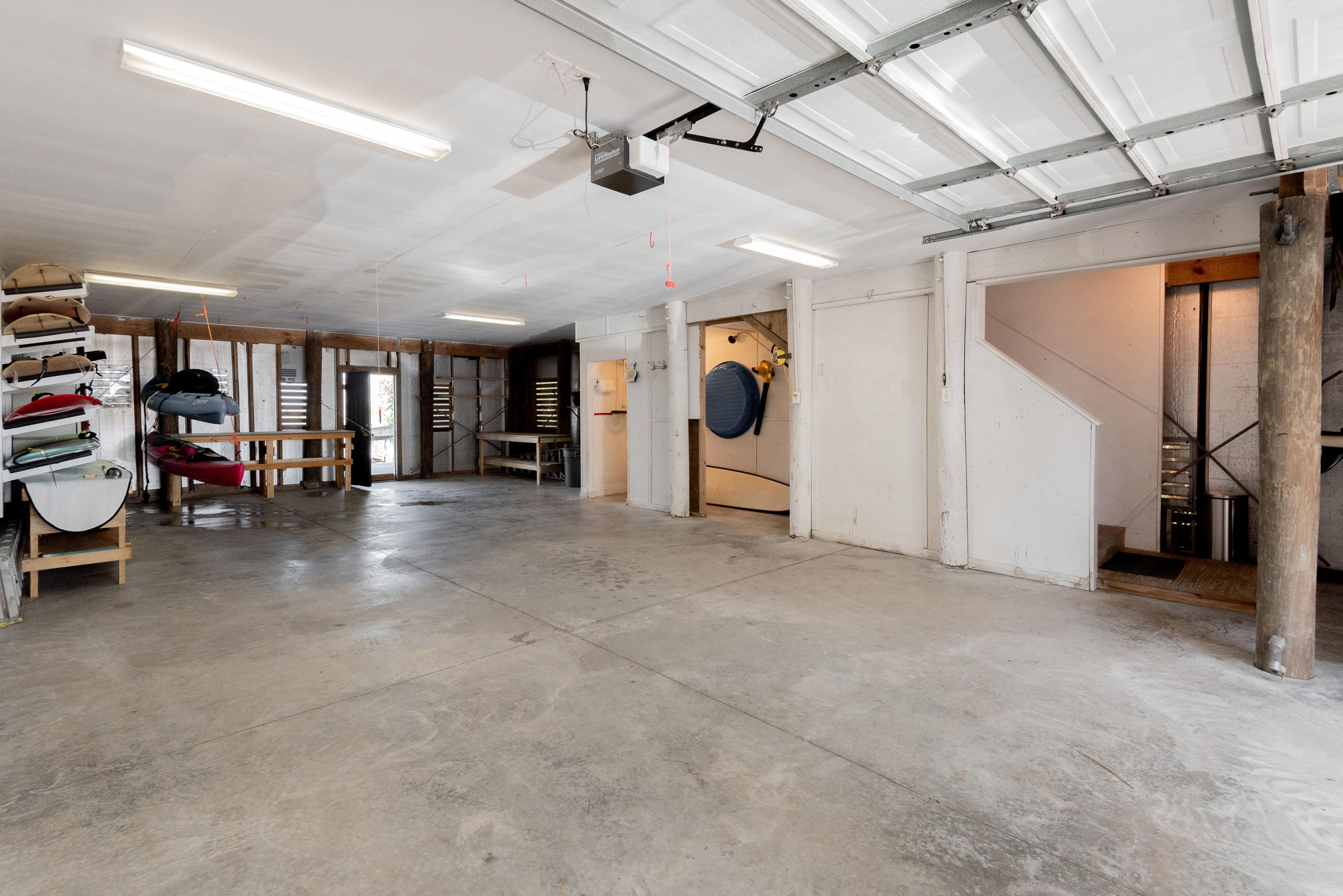 2222 Folly Road Charleston, SC 29412 - Photo 21 of 32 Garage