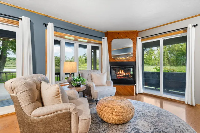 $750,000 | 4405 Shoreview Lane, Whitmore Lake, MI 48189