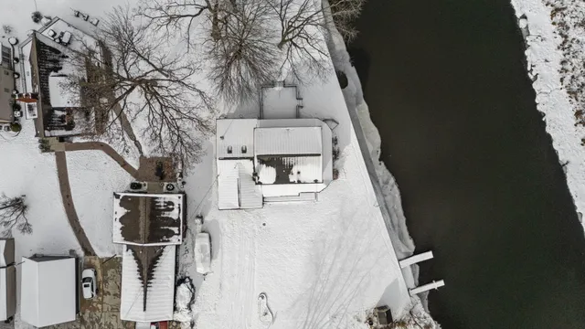 $750,000 | 4405 Shoreview Lane, Whitmore Lake, MI 48189