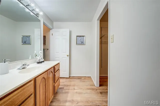 $194,900 | 1521 Hedgeford Drive, Unit 9, Chesterfield, MO 63017